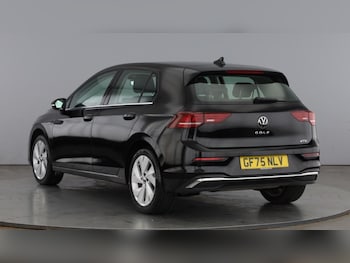 Used Volkswagen Golf 2025 for sale - 79111797: Photo