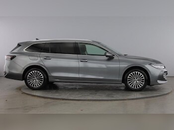 Used Volkswagen Passat 2025 for sale - 77391805: Photo