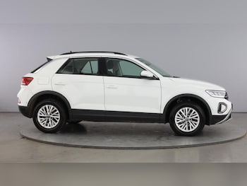 Used Volkswagen T-Roc 2022 for sale - 76664850: Photo