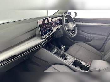 Used Volkswagen Golf 2024 for sale - 75945327: Photo