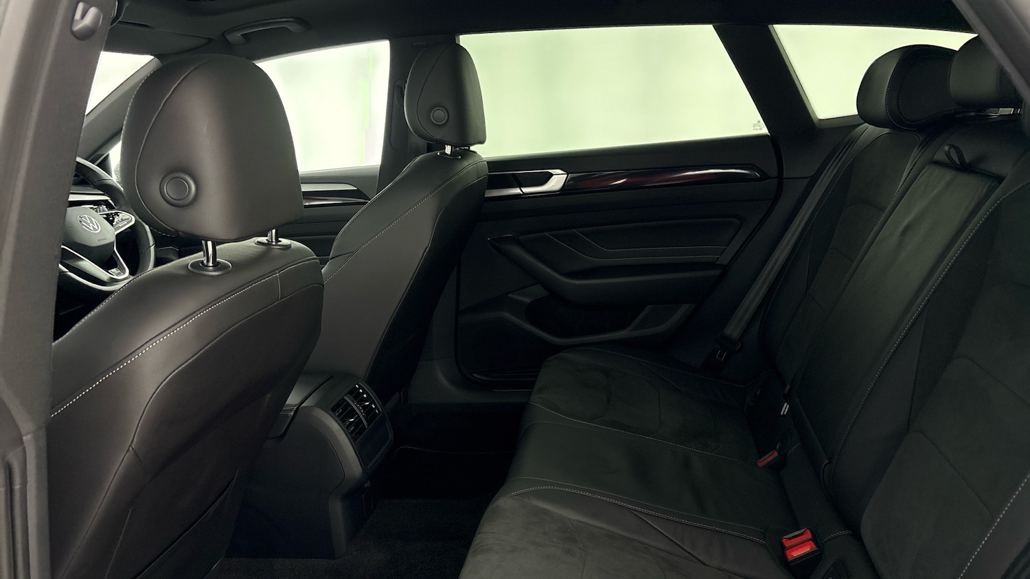 Used Volkswagen Arteon 2024 for sale - 77602673: Photo 34