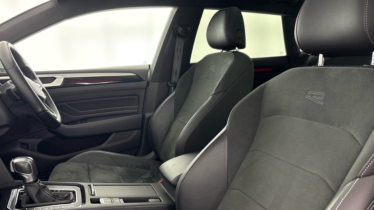 Used Volkswagen Arteon 2024 for sale - 77602673: Photo 37