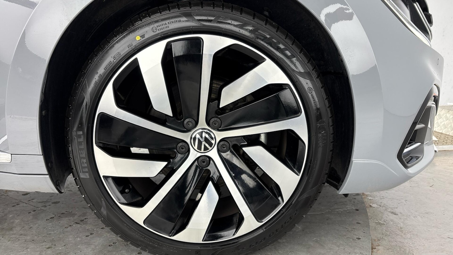 Used Volkswagen Arteon 2024 for sale - 77602673: Photo 5