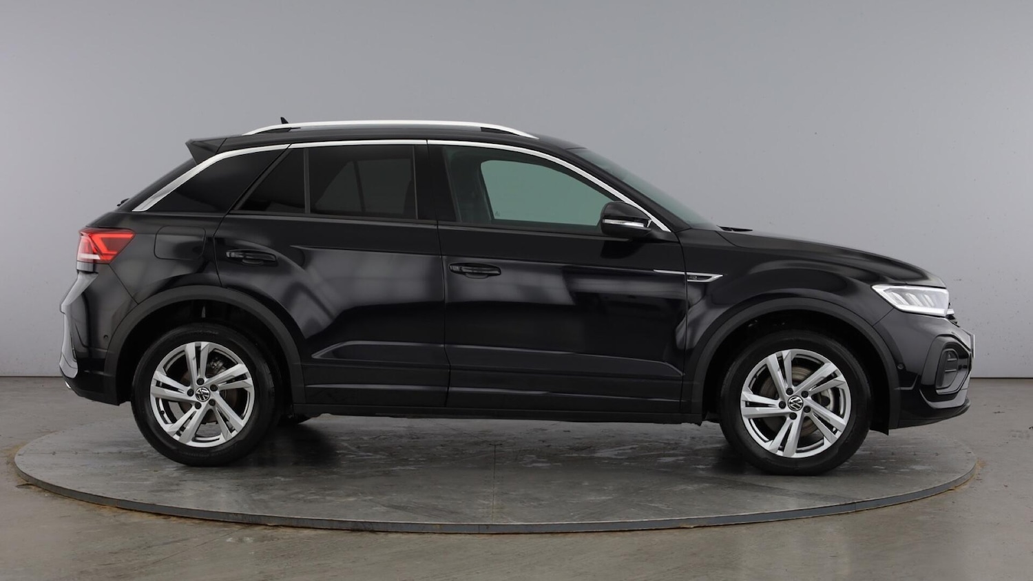 Used Volkswagen T-Roc 2025 for sale - 77602660: Photo 4