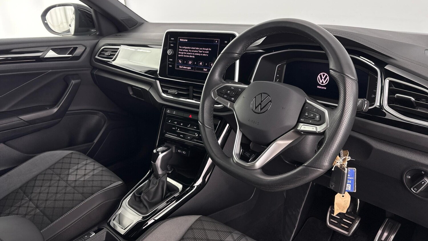 Used Volkswagen T-Roc 2025 for sale - 77602660: Photo 6