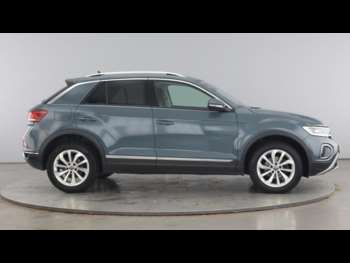 Used Volkswagen T-Roc 2022 for sale - 74854152: Photo