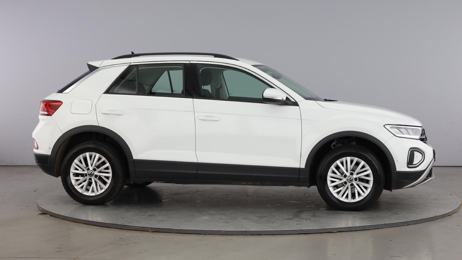 Used Volkswagen T-Roc 2022 for sale - 77603010: Photo 4