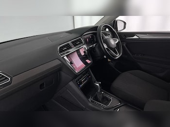 Used Volkswagen Tiguan Allspace 2022 for sale - 75935007: Photo