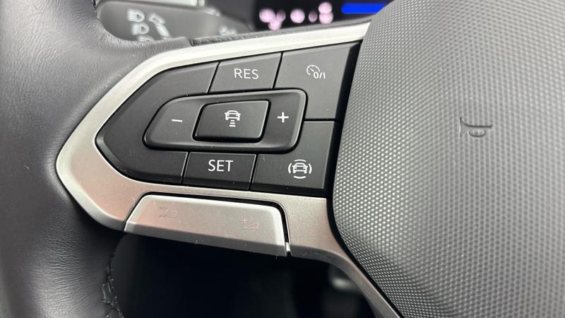 Used Volkswagen T-Roc 2025 for sale - 75604520: Photo 23