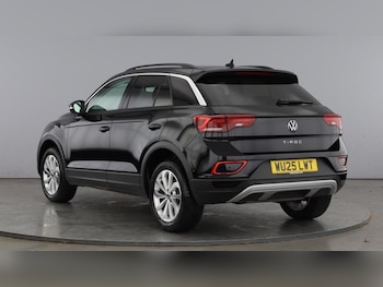 Used Volkswagen T-Roc 2025 for sale - 75604520: Photo