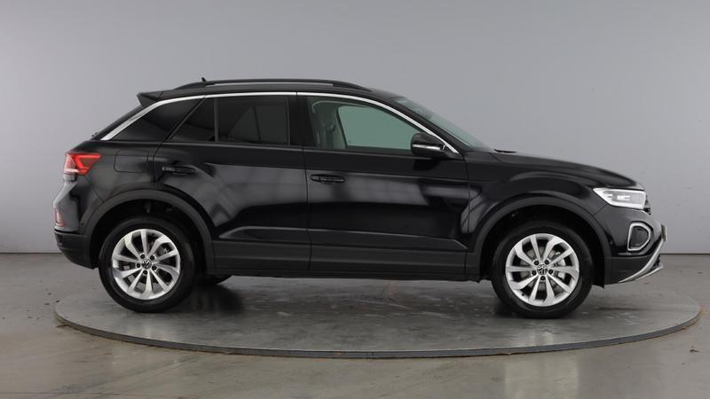 Used Volkswagen T-Roc 2025 for sale - 75604520: Photo 4