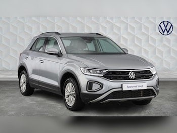 Used Volkswagen T-Roc 2023 for sale - 77515809: Photo