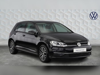 Used Volkswagen Golf 2018 for sale - 78251117: Photo