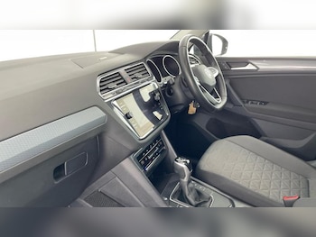 Used Volkswagen Tiguan 2022 for sale - 76231033: Photo