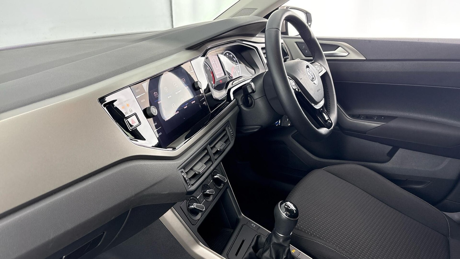 Used Volkswagen Polo 2020 for sale - 77506320: Photo 2