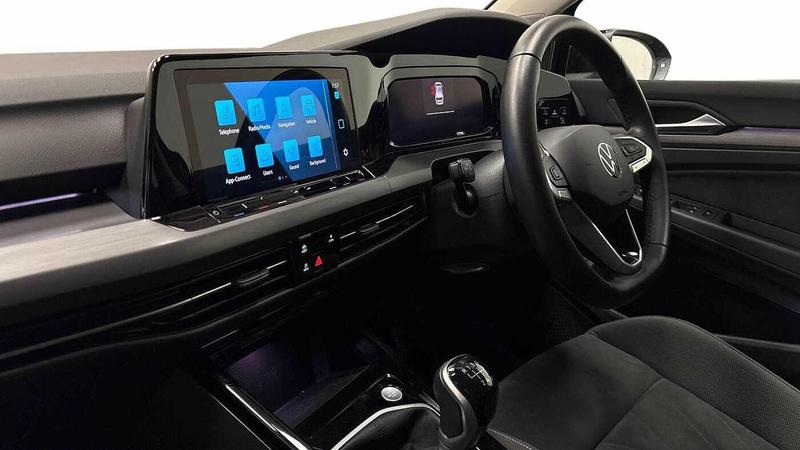 Used Volkswagen Golf 2023 for sale - 77445932: Photo 2