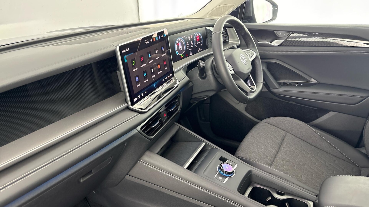 Used Volkswagen Touran 2025 for sale - 77506350: Photo 2