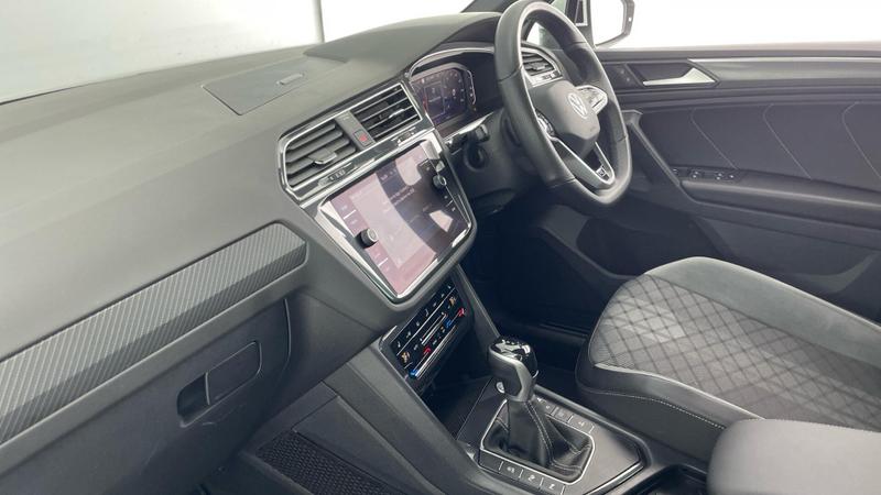 Used Volkswagen Tiguan 2022 for sale - 76519737: Photo 2