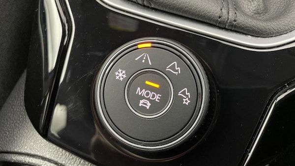 Used Volkswagen T-Roc 2023 for sale - 75529592: Photo 17