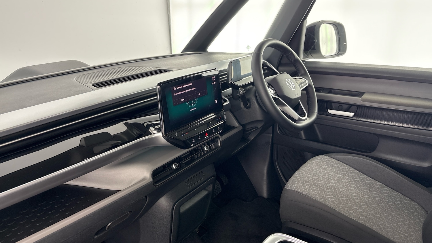 Used Volkswagen ID.Buzz 2024 for sale - 78091237: Photo 2