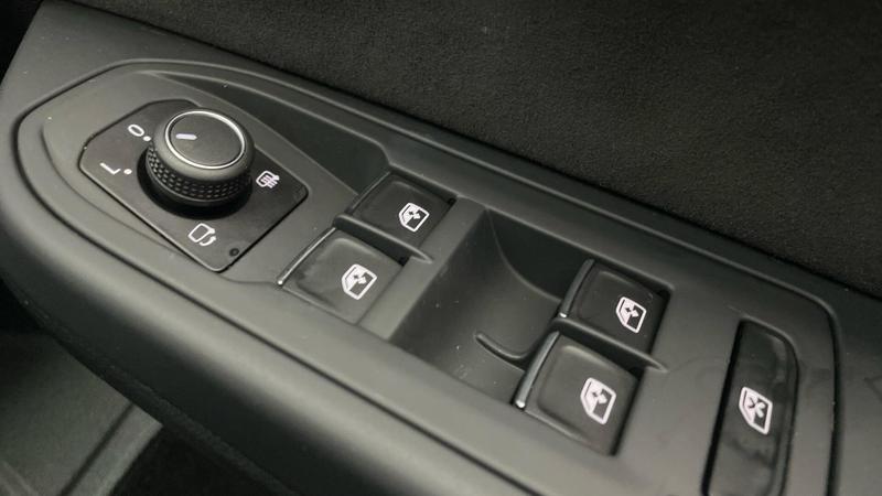 Used Volkswagen Golf 2024 for sale - 75945187: Photo 12