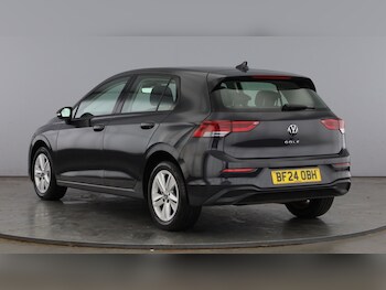 Used Volkswagen Golf 2024 for sale - 78424173: Photo
