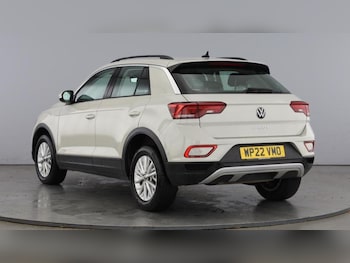Used Volkswagen T-Roc 2022 for sale - 76662650: Photo
