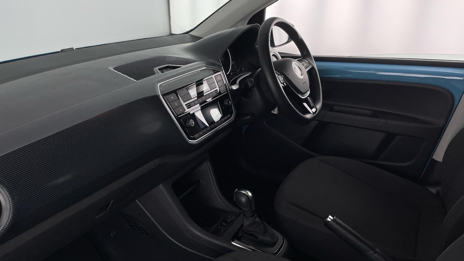 Used Volkswagen up! 2022 for sale - 77506291: Photo 2