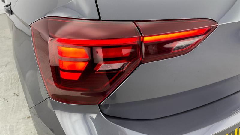 Used Volkswagen Polo 2022 for sale - 76332598: Photo 30