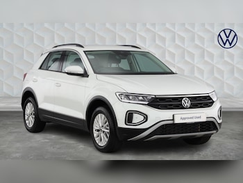 Used Volkswagen T-Roc 2023 for sale - 78531784: Photo