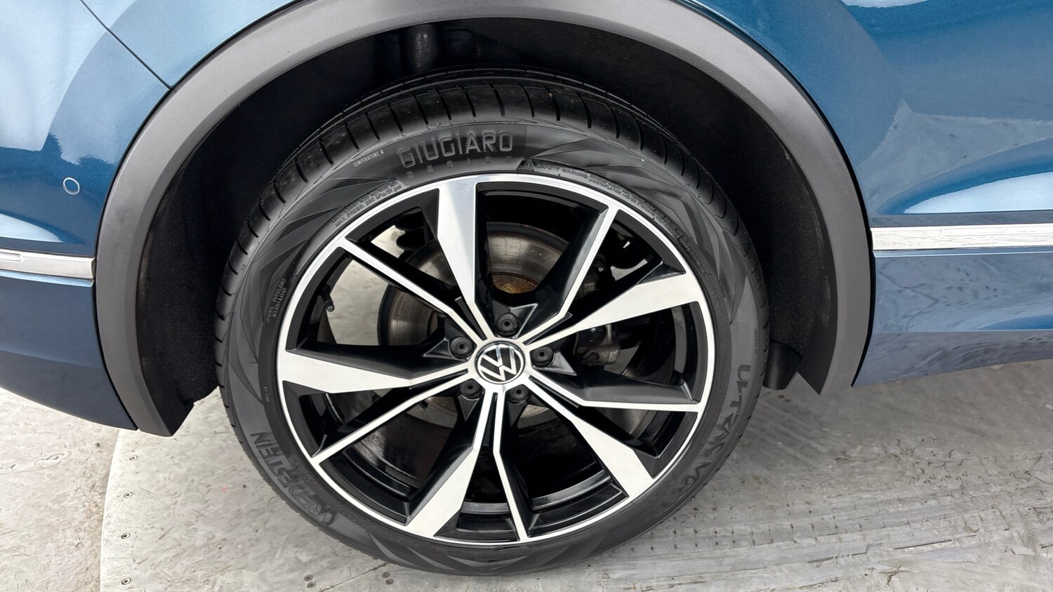 Used Volkswagen Tiguan 2023 for sale - 77888775: Photo 18