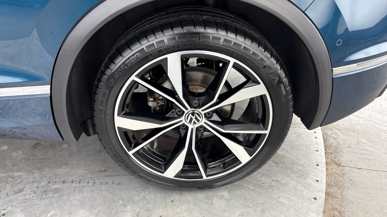 Used Volkswagen Tiguan 2023 for sale - 77888775: Photo 31