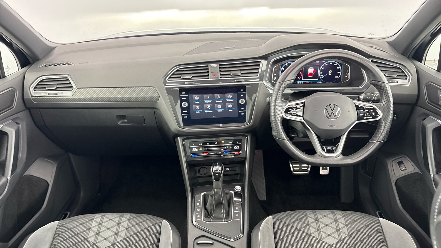 Used Volkswagen Tiguan 2023 for sale - 77888775: Photo 9