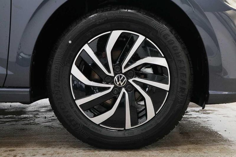 Used Volkswagen Polo 2024 for sale - 76046500: Photo 5