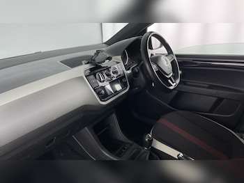 Used Volkswagen up! 2019 for sale - 76131600: Photo
