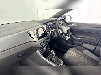 Used Volkswagen Taigo 2024 for sale - 78633676: Photo
