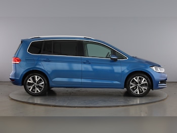 Used Volkswagen Touran 2023 for sale - 78896069: Photo