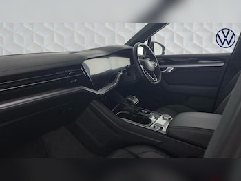 Used Volkswagen Touareg 2022 for sale - 75361449: Photo