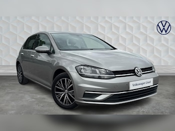 Used Volkswagen Golf 2017 for sale - 78817538: Photo