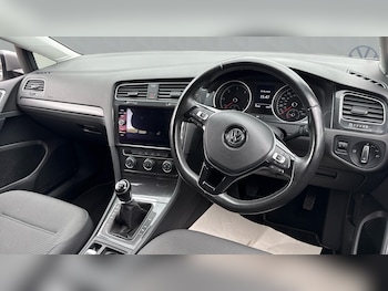 Used Volkswagen Golf 2017 for sale - 78817538: Photo