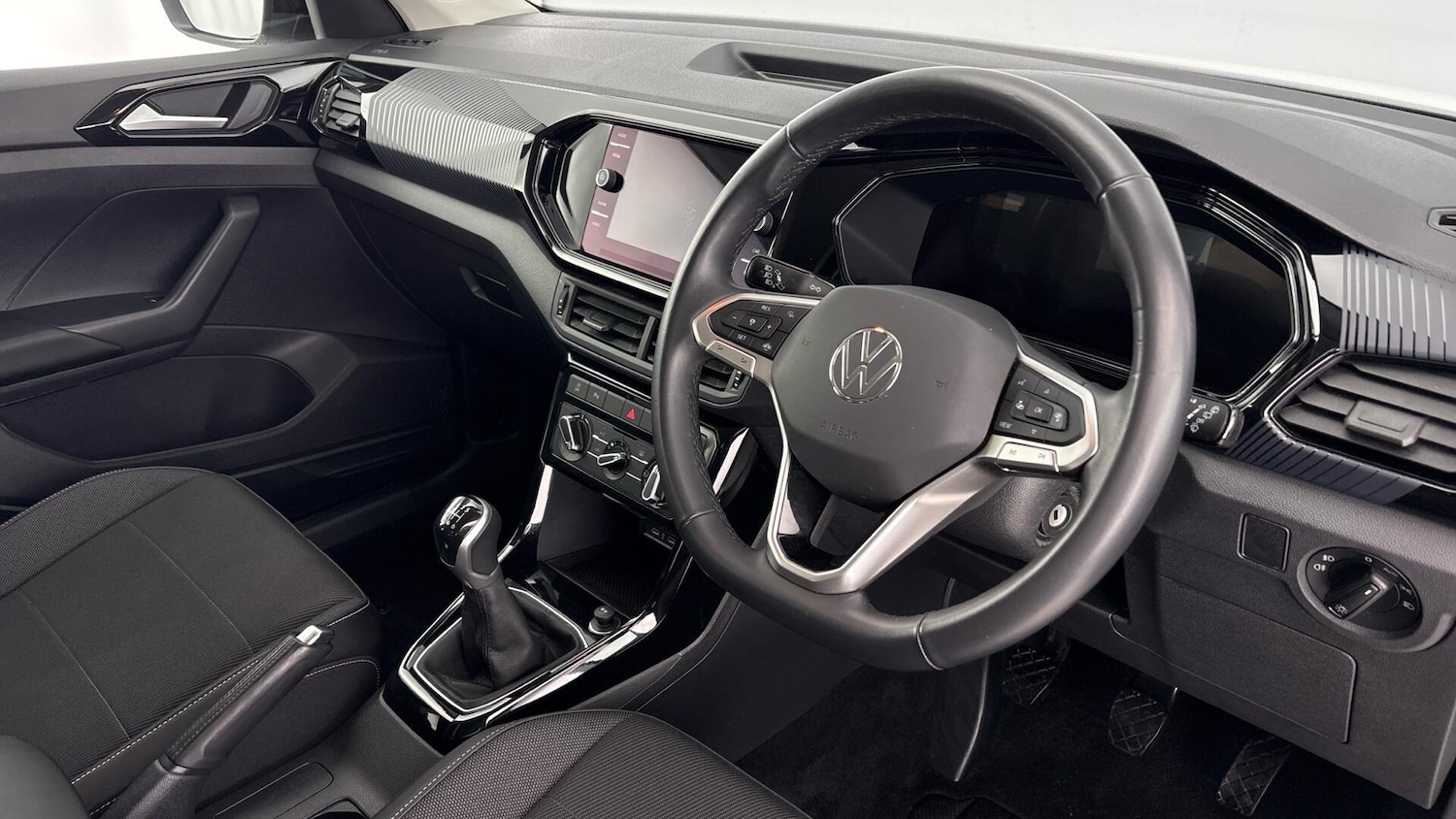 Used Volkswagen T-Cross 2023 for sale - 77515808: Photo 6