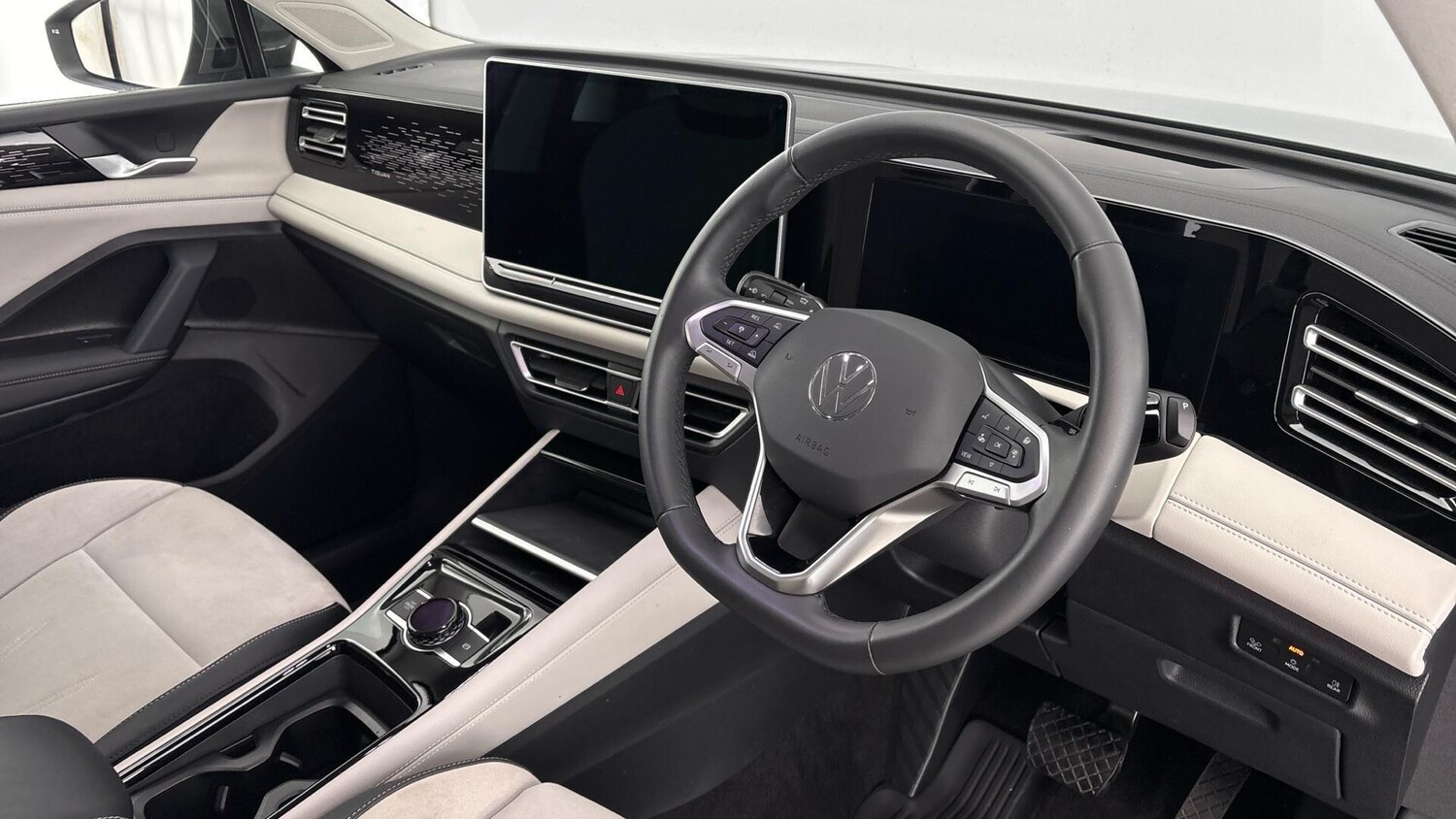 Used Volkswagen Tiguan 2025 for sale - 77602643: Photo 6