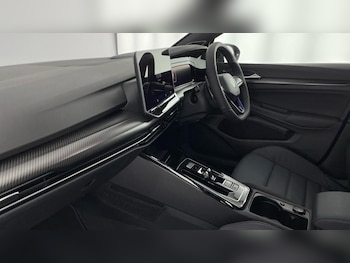 Used Volkswagen Golf 2025 for sale - 75598625: Photo