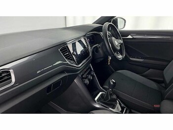 Used Volkswagen T-Roc 2020 for sale - 76519735: Photo