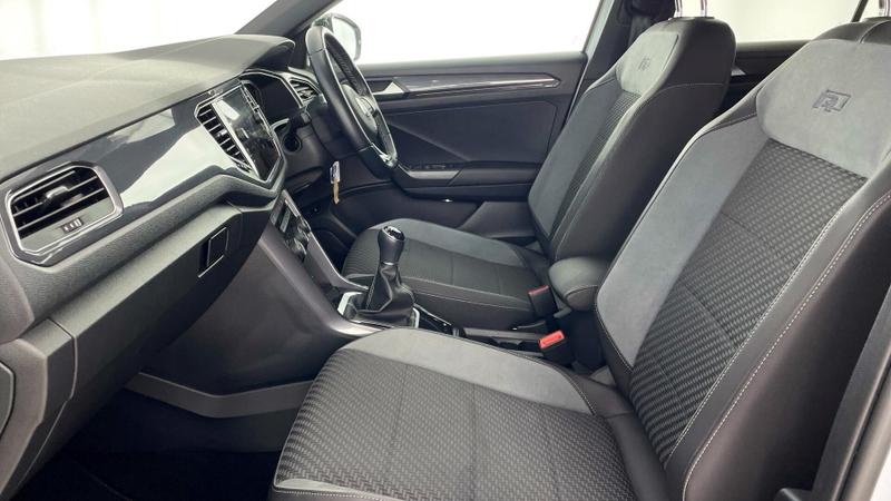 Used Volkswagen T-Roc 2020 for sale - 76519735: Photo 42