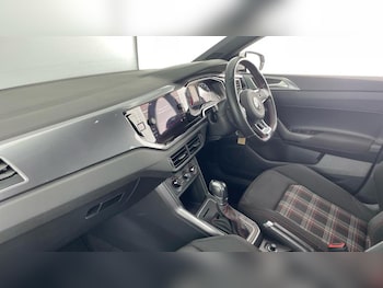 Used Volkswagen Polo 2019 for sale - 76332607: Photo