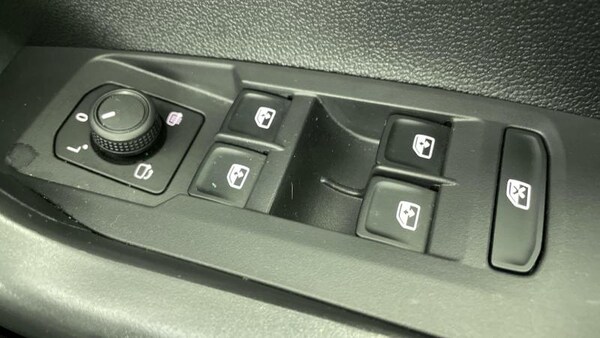 Used Volkswagen T-Cross 2023 for sale - 76028249: Photo 19