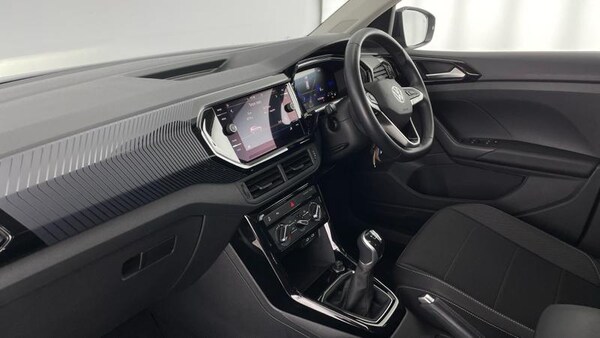 Used Volkswagen T-Cross 2023 for sale - 76028249: Photo 2