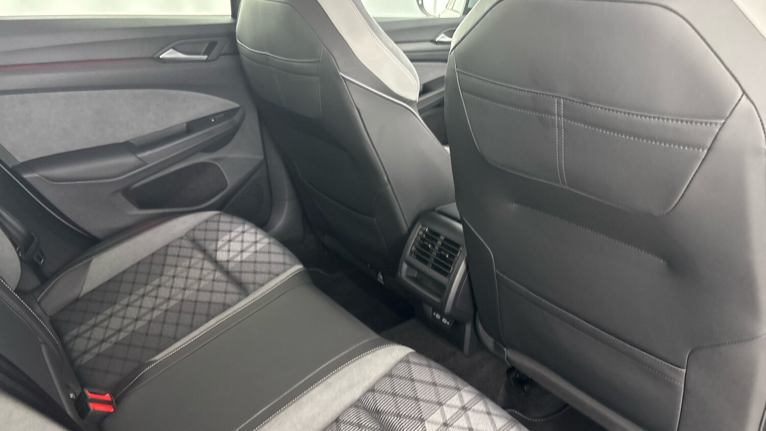 Used Volkswagen Golf 2024 for sale - 78210379: Photo 28