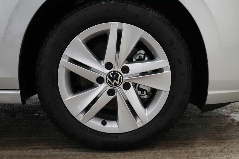 Used Volkswagen Golf 2024 for sale - 76590140: Photo 5